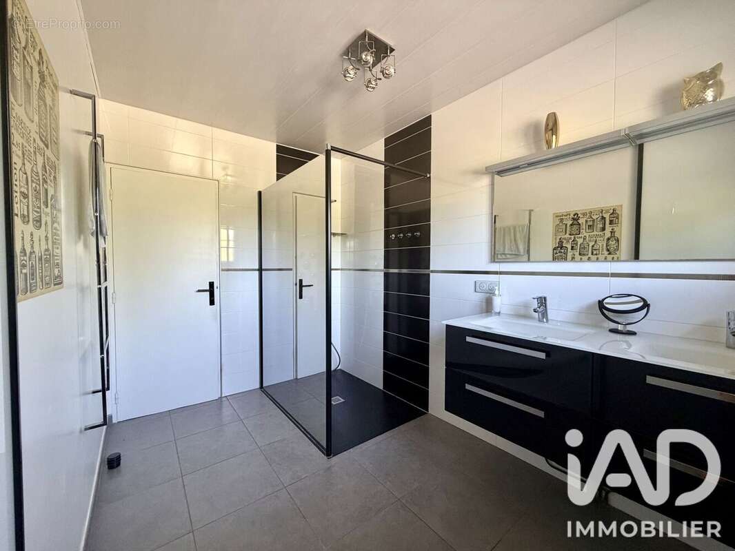 Maison 114 m² à Achicourt  - photo 6