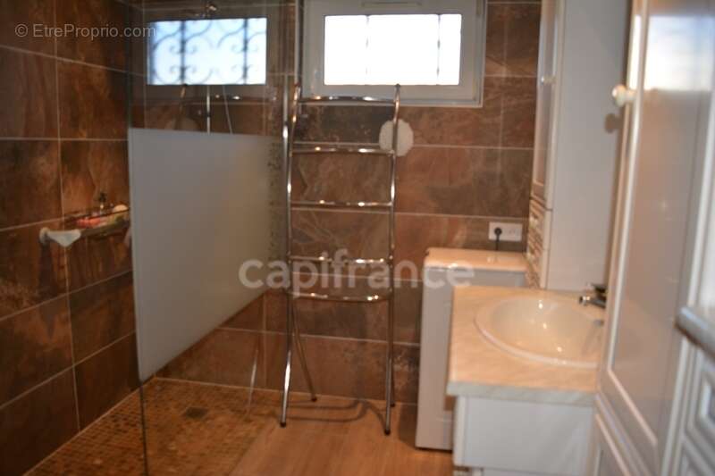Dpt Cher (18), à vendre proche de NEVERS maison P8   Garage atelier, terrain batir - photo 11