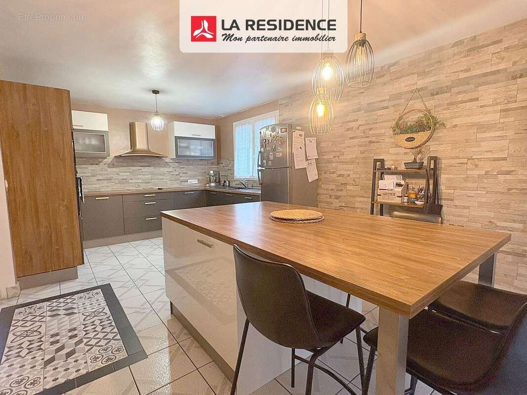 Maison à MONTIGNY-LES-CORMEILLES