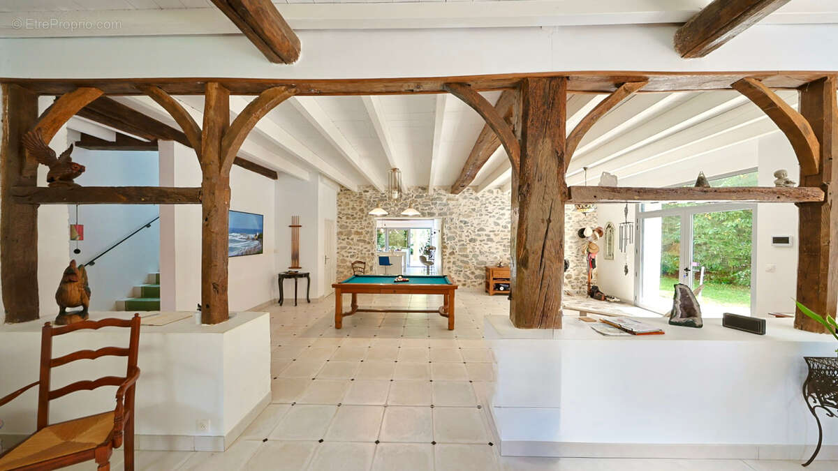 Maison à SAINT-MARTIN-DE-HINX