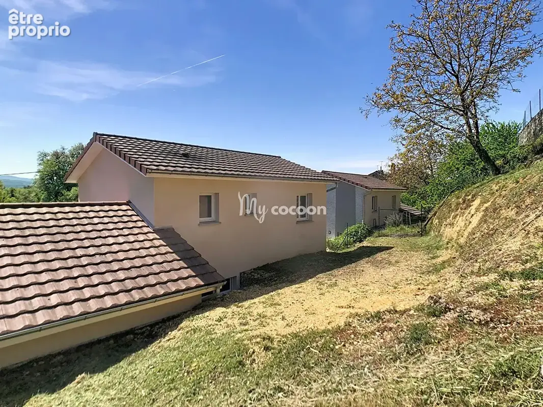 Maison - T5 -110 m² - photo 17