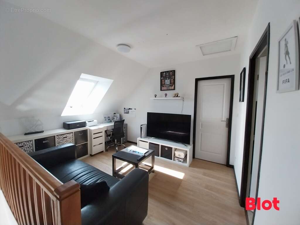 Maison 102 m² à Landavran  - photo 7