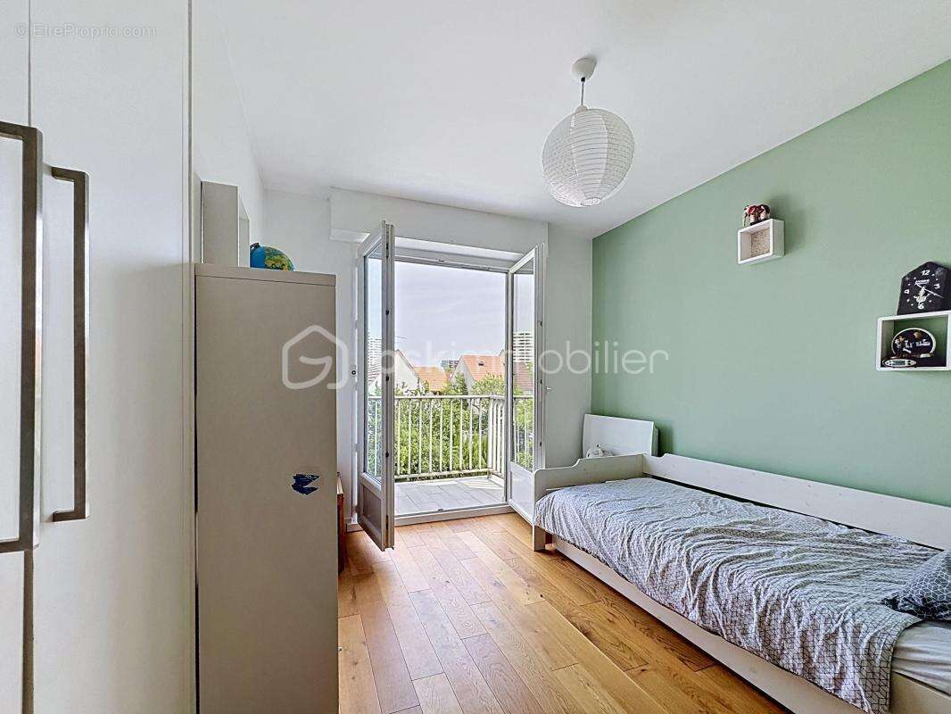 Appartement à NANTERRE