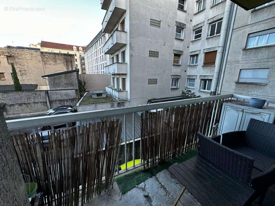 Appartement à AIX-LES-BAINS