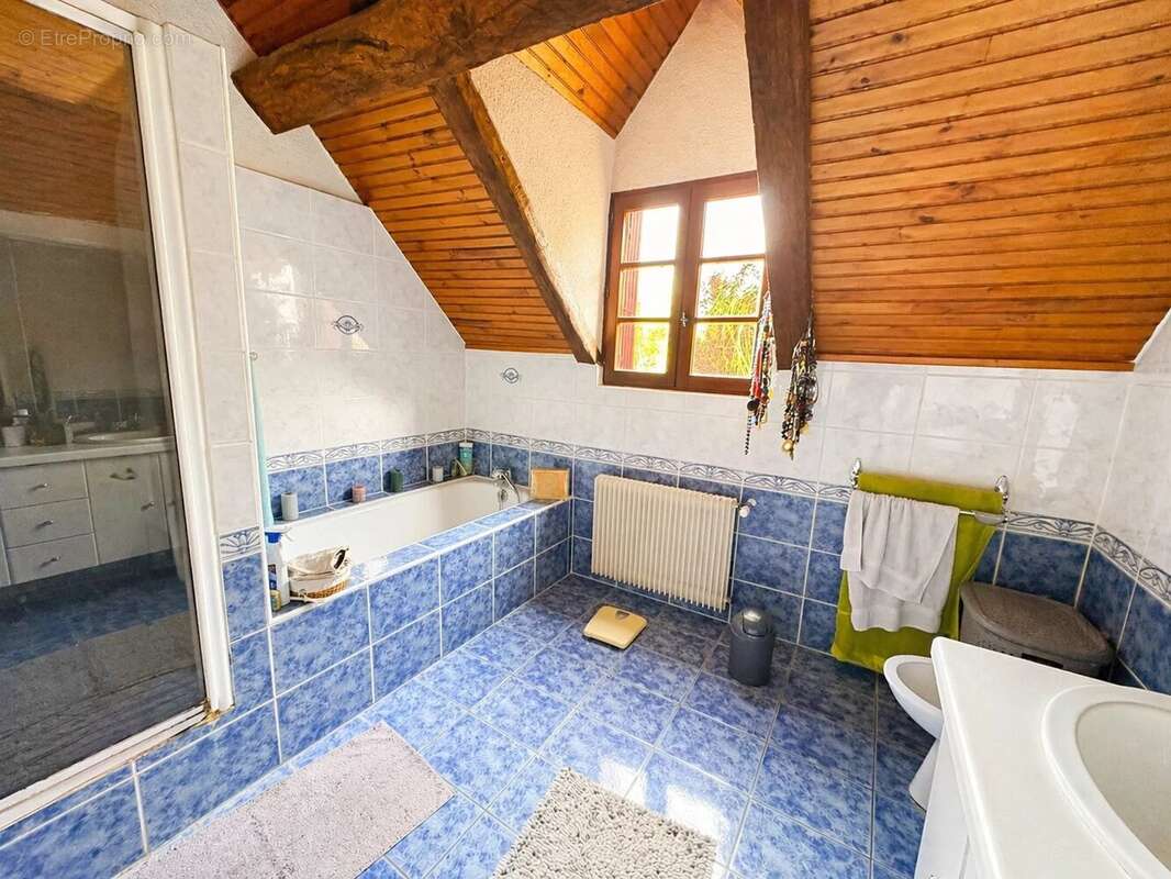Maison à TACOIGNIERES