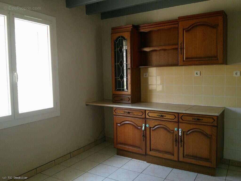 Maison de Campagne Avec Dépendances. Investissement Potentiel - photo 8