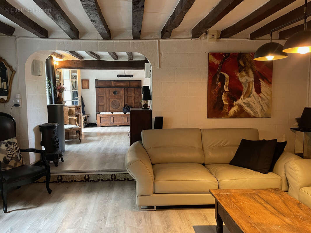 Maison à JOUY-SUR-MORIN