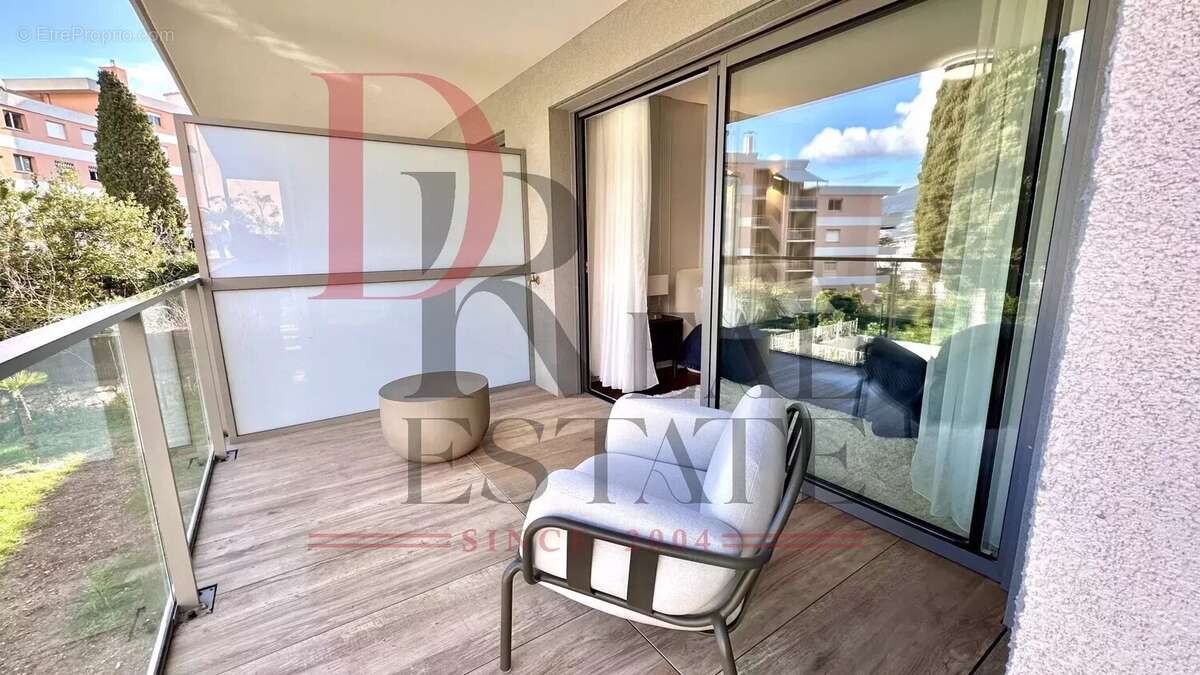 Appartement à ROQUEBRUNE-CAP-MARTIN