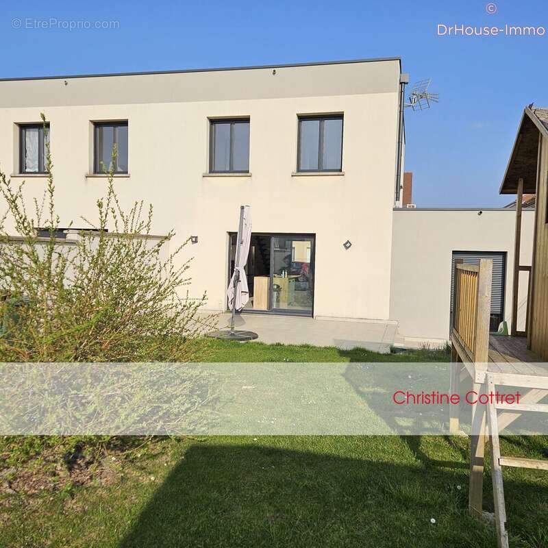 Maison à BREVIANDES