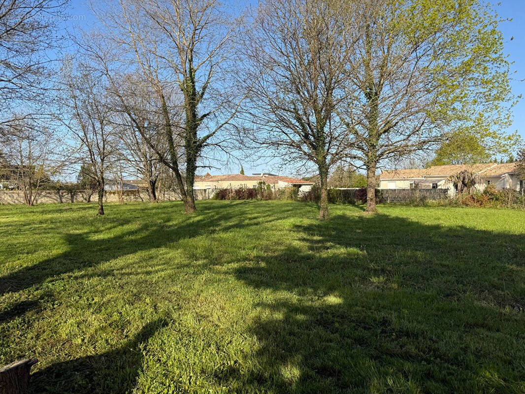Terrain à VILLENEUVE-SUR-LOT