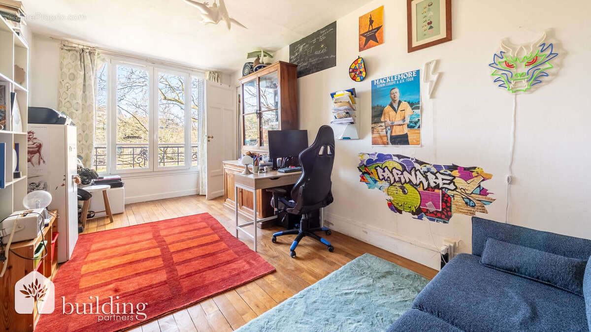 Appartement à PARIS-17E