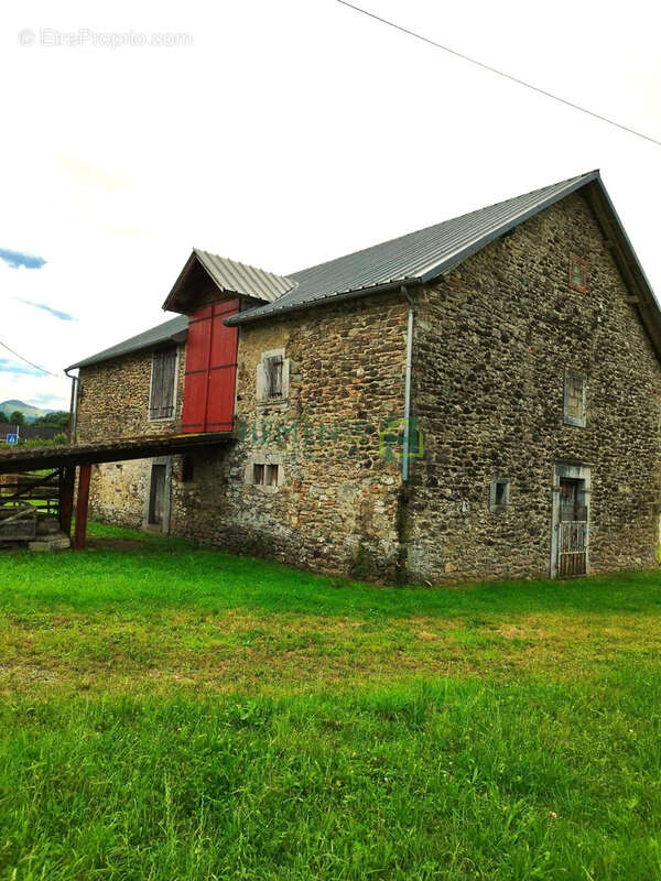 Maison à TARDETS-SORHOLUS
