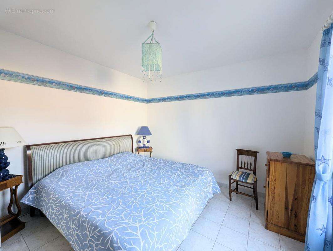 Maison à LES MATHES