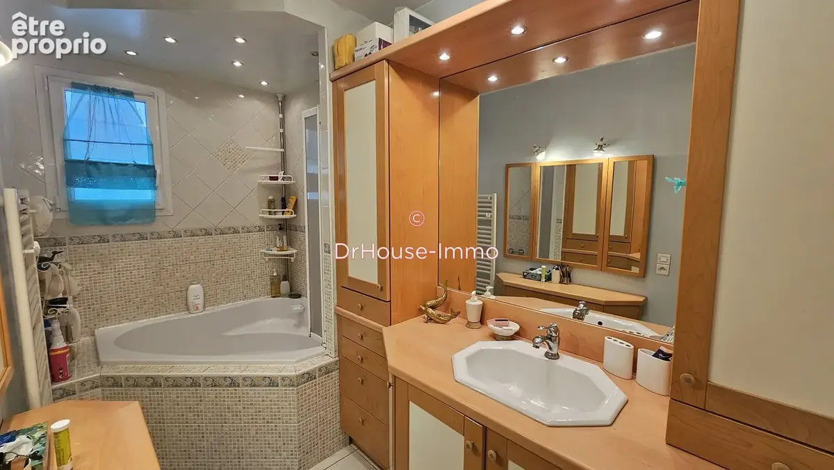 Maison 9 pièces 202 m² à vendre à Ruaudin (72230) - photo 45