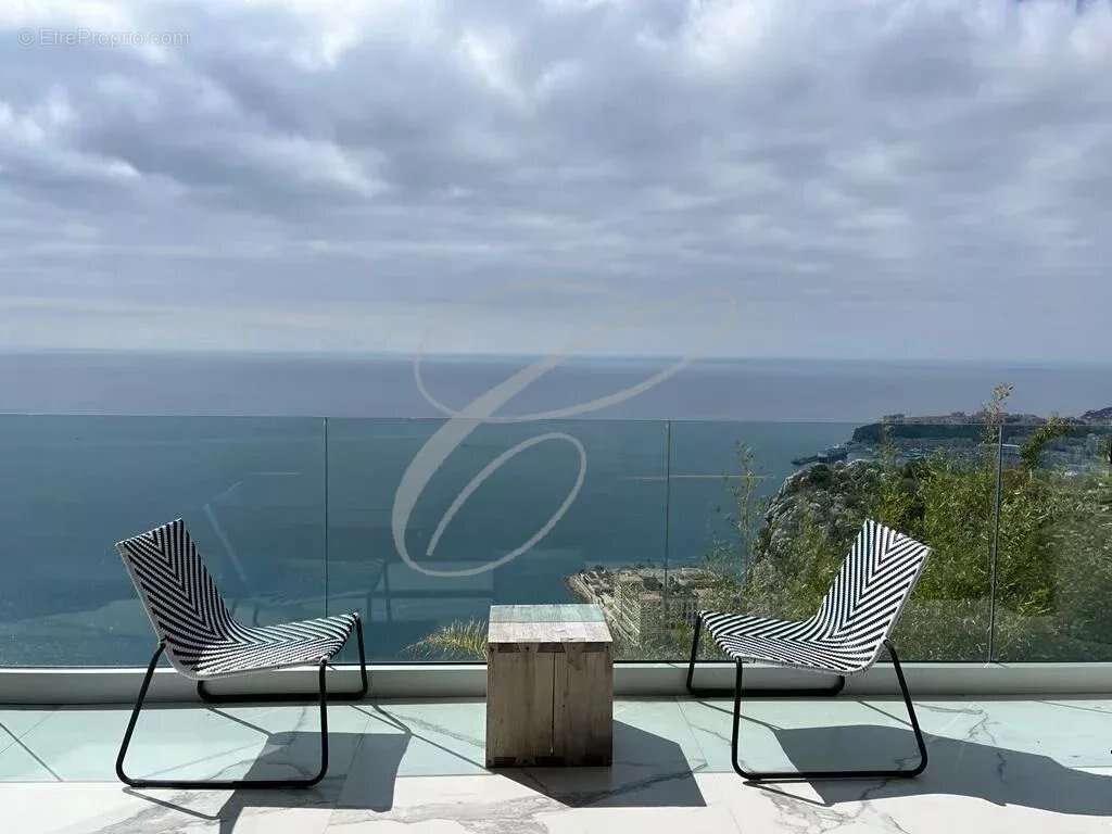 Maison à ROQUEBRUNE-CAP-MARTIN