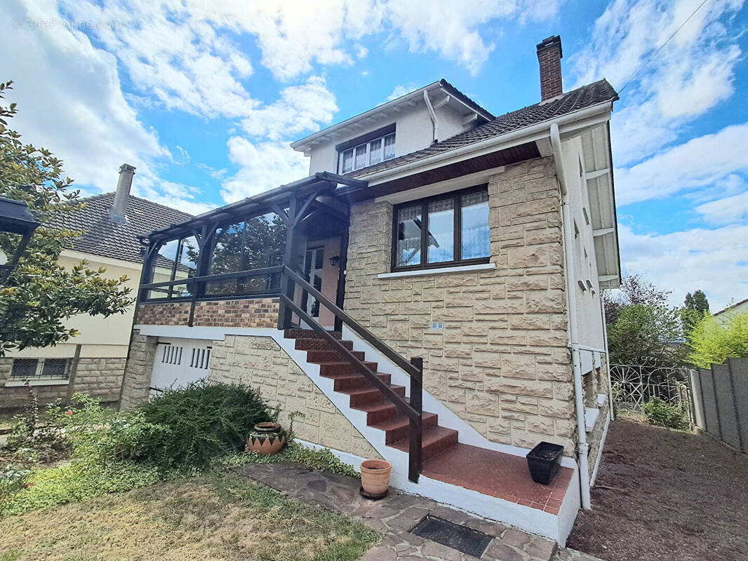 Maison à CONFLANS-SAINTE-HONORINE