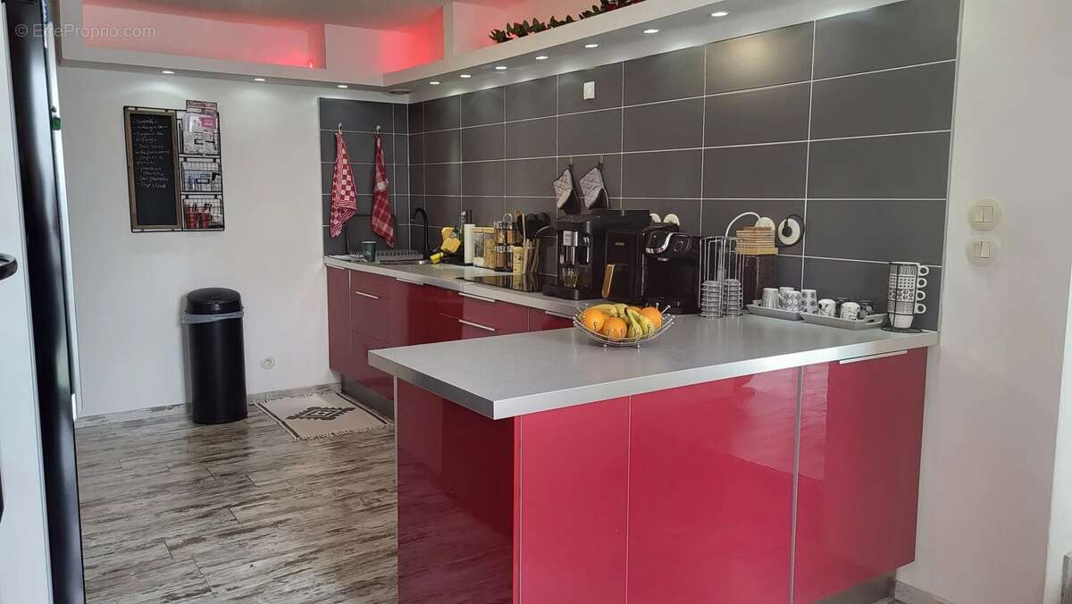 Appartement à LA CHAPELLE-DE-GUINCHAY