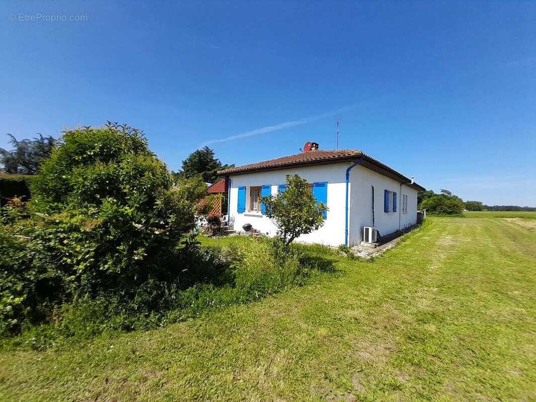 Jolie maison de village de 3 chambres avec piscine et garage - photo 5