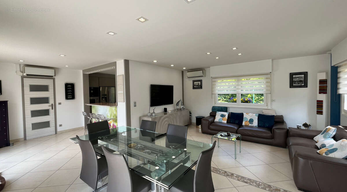 Plain-pied 4 chambres 120m² - photo 8