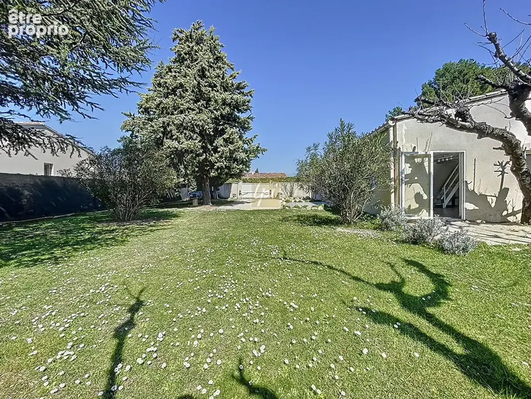 Mazan garage 90m² sur terrain constructible viabilise de 719m² - photo 3
