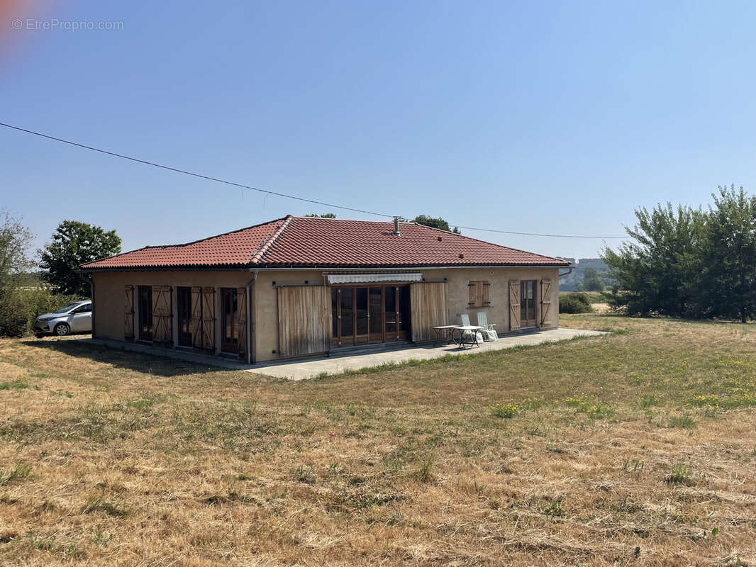 Maison contemporaine de plain-pied construite en 2015    tres économe en énergie   belle vue sur les Pyrénées - photo 10