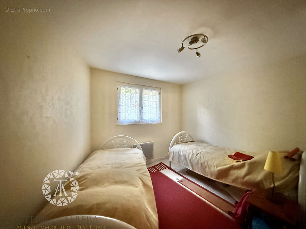 Maison à LAROQUE-DES-ALBERES