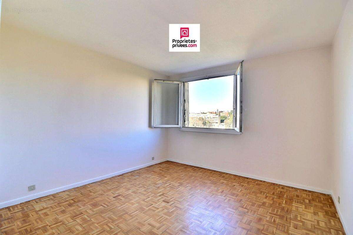 Appartement à MARSEILLE-12E