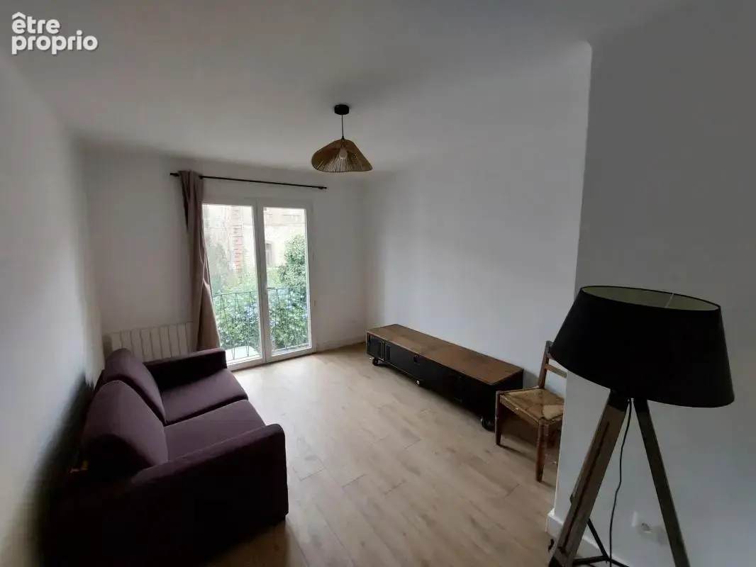 Maison de village rénovée avec garage, cour et terrasse - photo 2