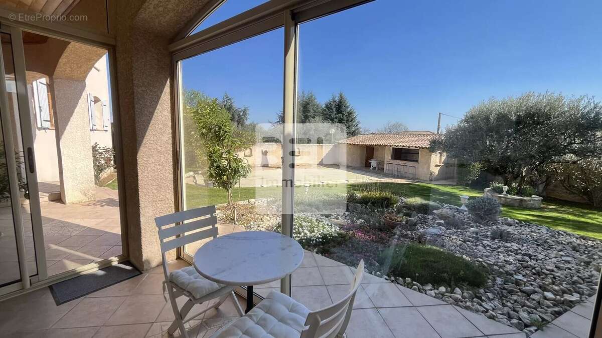 Maison à PONT-SAINT-ESPRIT