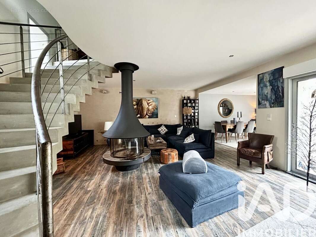 Photo 2 - Maison à VILLEPREUX