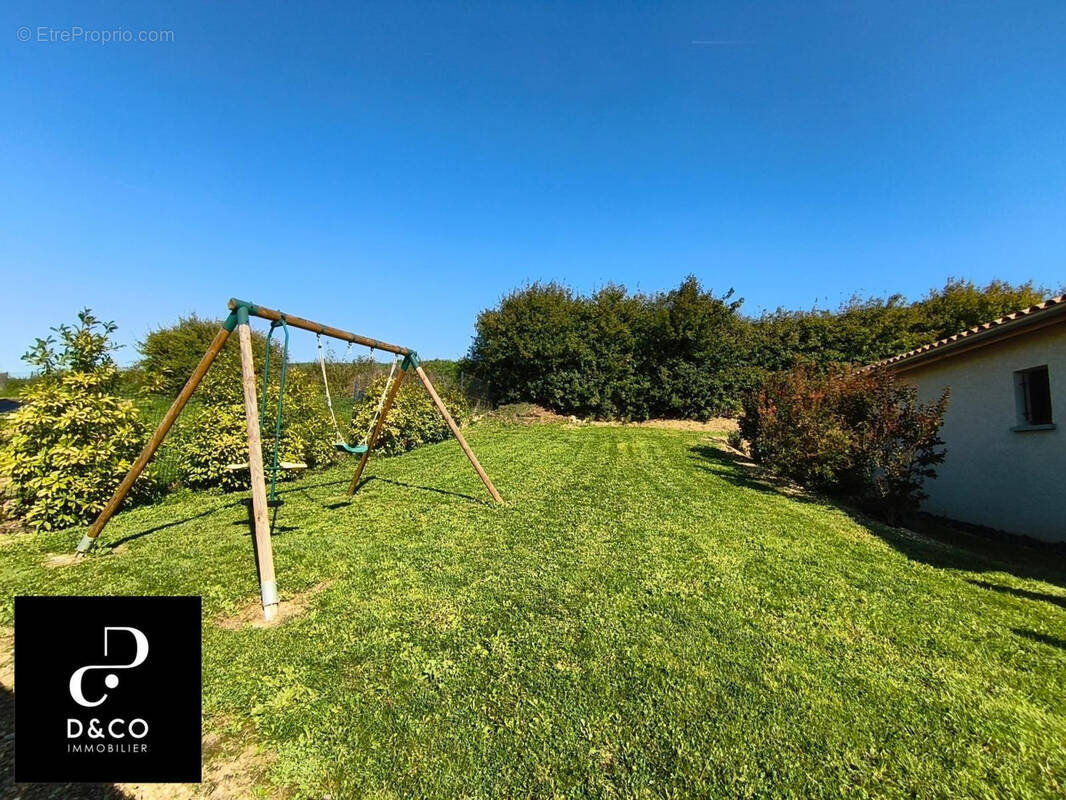Maison à CHARNAY-LES-MACON