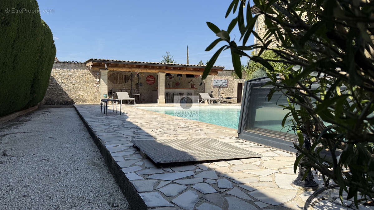 Appartement à LIVRON-SUR-DROME