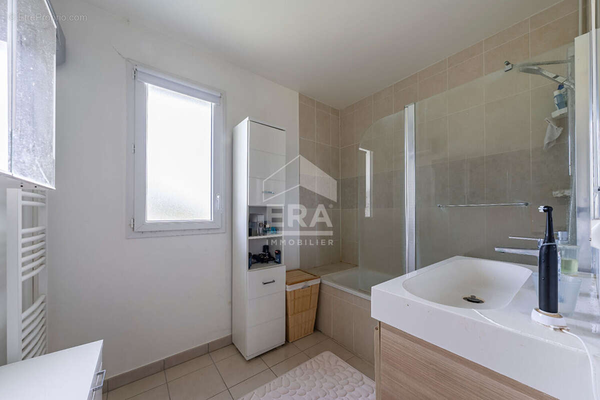 Appartement à MENNECY