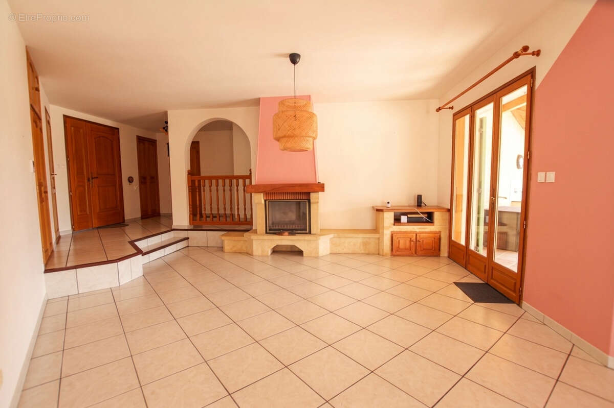 Maison à MIONS