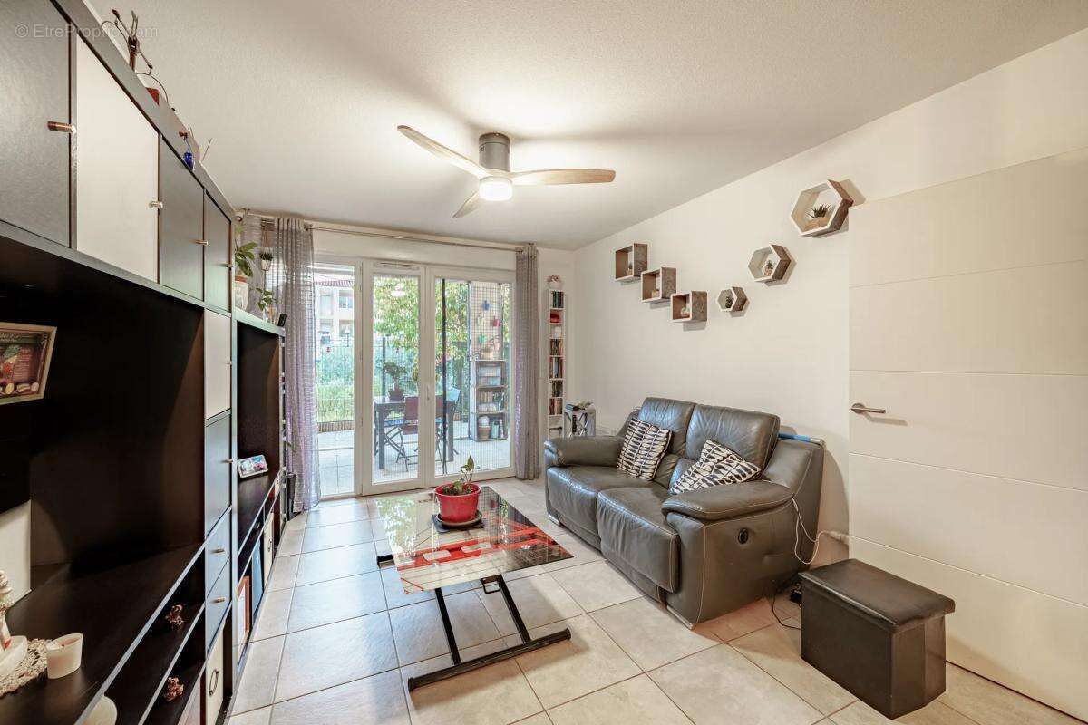 Appartement à LE CASTELLET