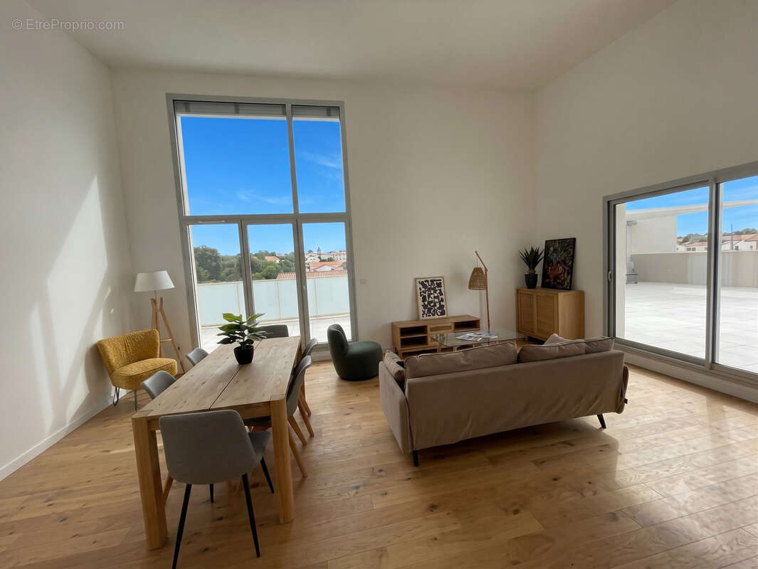 Appartement à AUZEVILLE-TOLOSANE