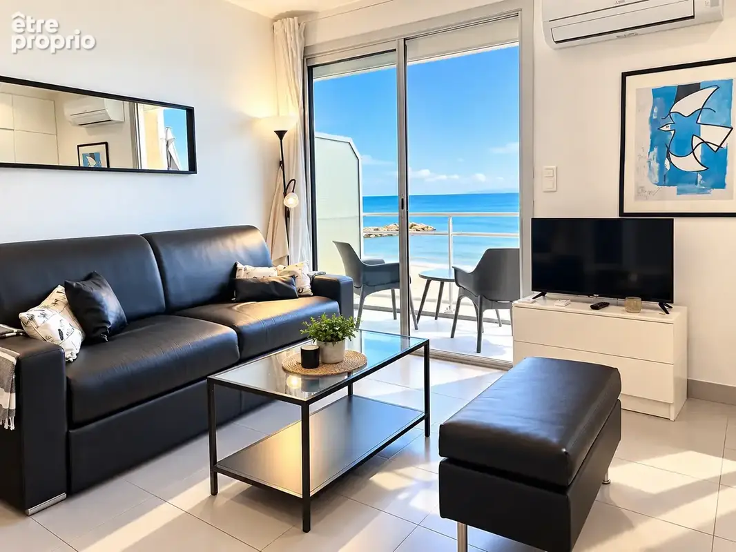 Palavas 1 ère ligne ,superbe studio cabine avec terrasse en vue mer. - photo 3