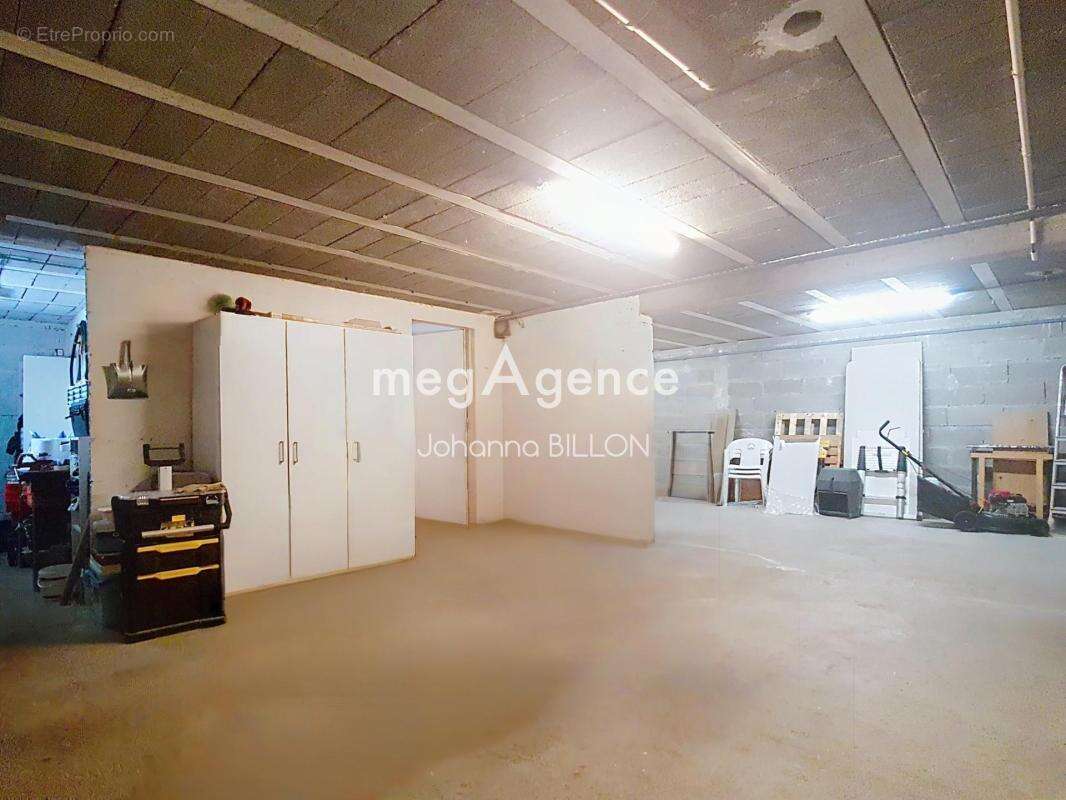 Maison familiale de 139 m² au calme, avec vie semi plain-pied et sous-sol !! - photo 14