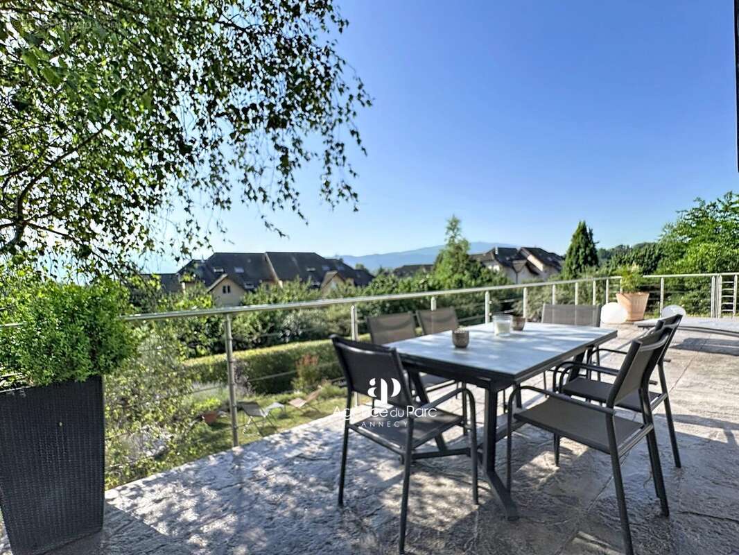 Maison 110 m² à Poisy  - photo 7