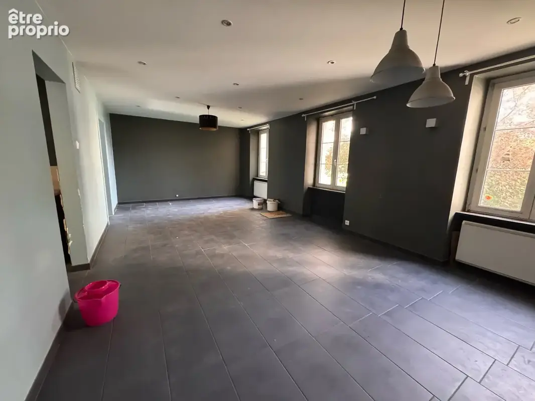 Maison individuelle de 121,22 m2 à rénover   Fort potentiel - photo 2