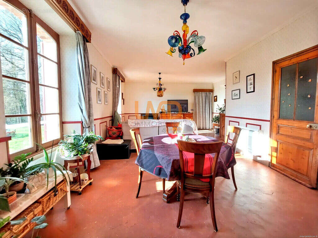 Maison à NANGIS