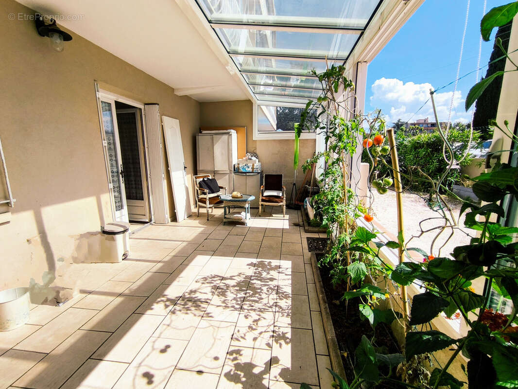 Appartement à SIX-FOURS-LES-PLAGES