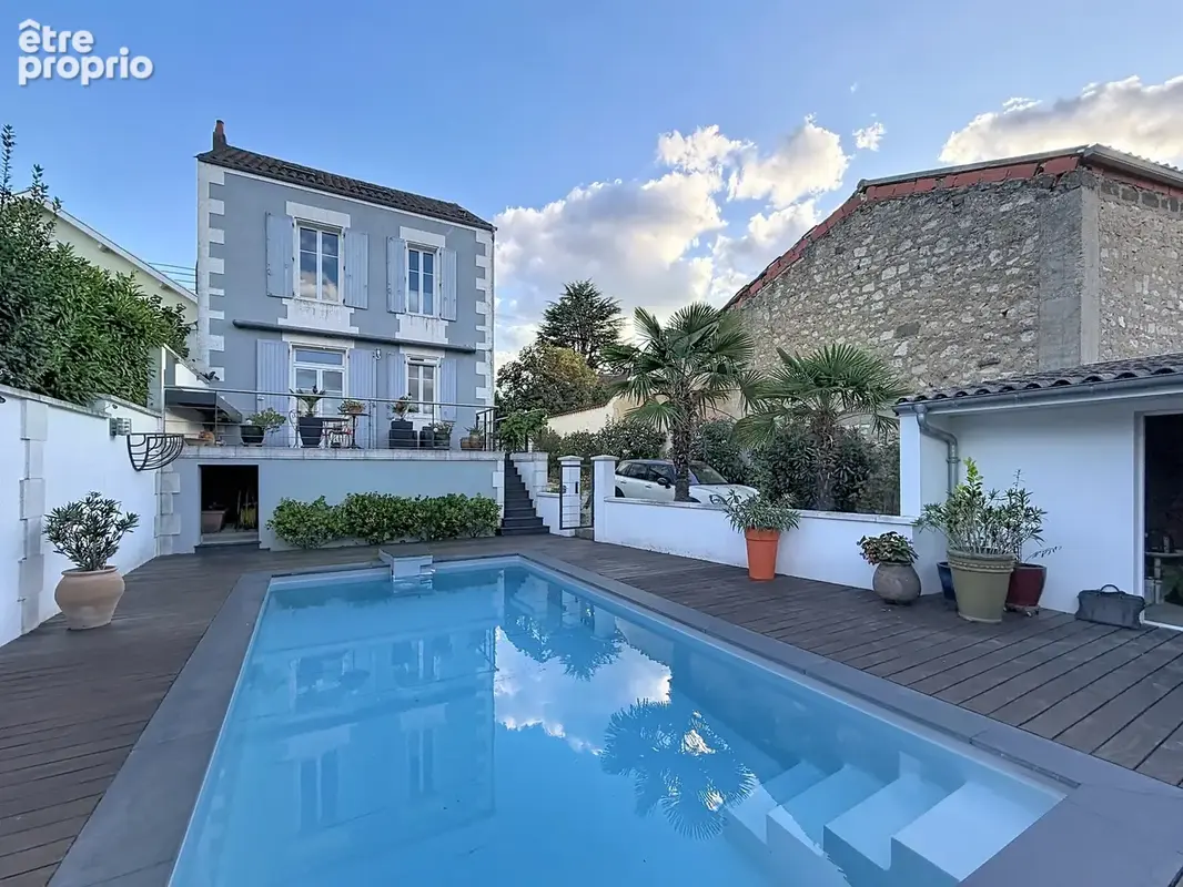 Photo Maison à Angouleme au prix de 335 000€