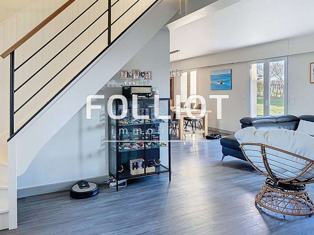 Maison à AGON-COUTAINVILLE