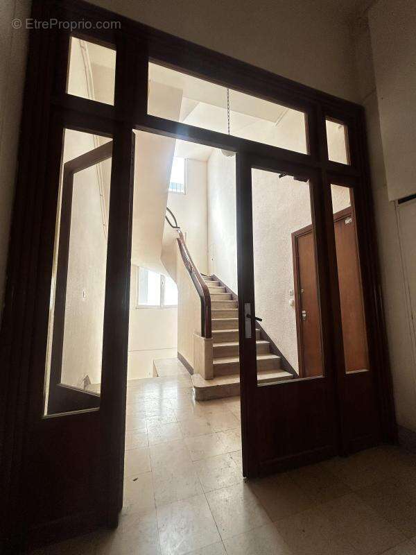 Appartement à MARSEILLE-2E