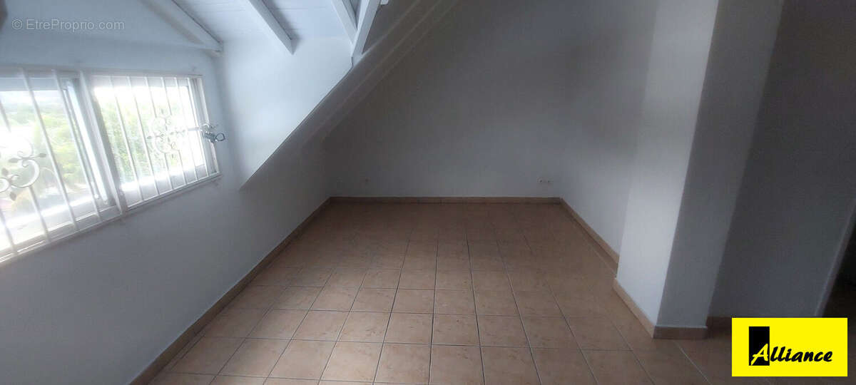 Appartement 80 m² à Saint-Martin  - photo 8