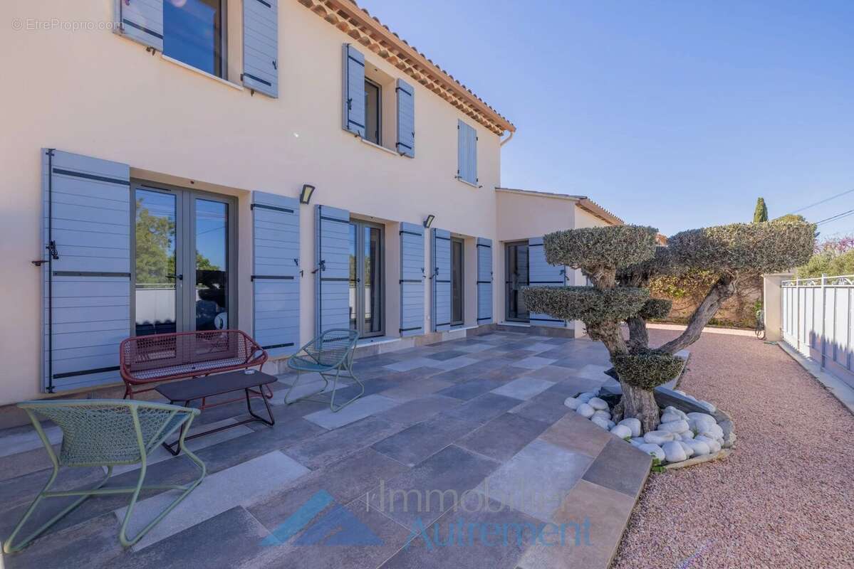Maison à BOUC-BEL-AIR