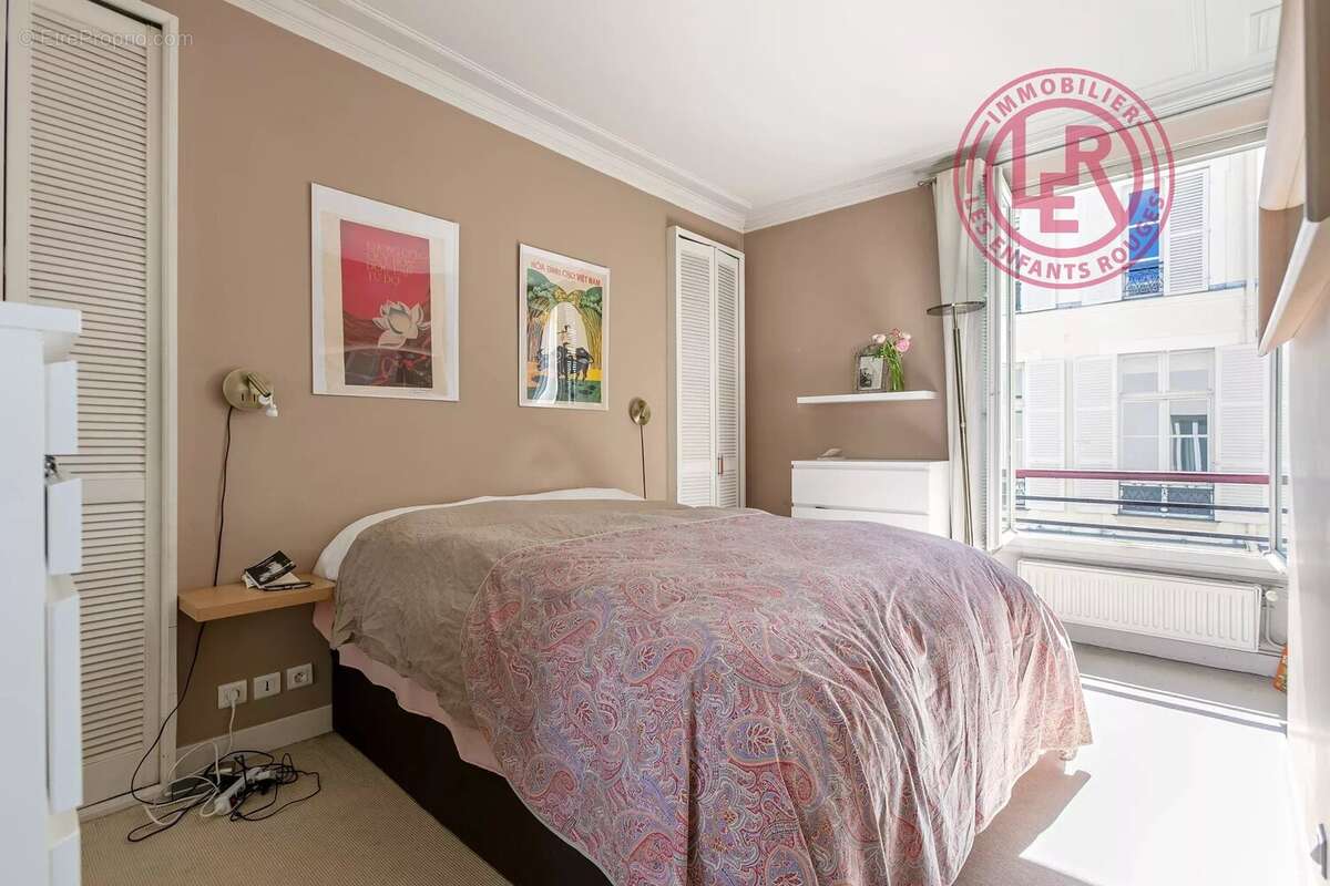 Appartement à PARIS-3E