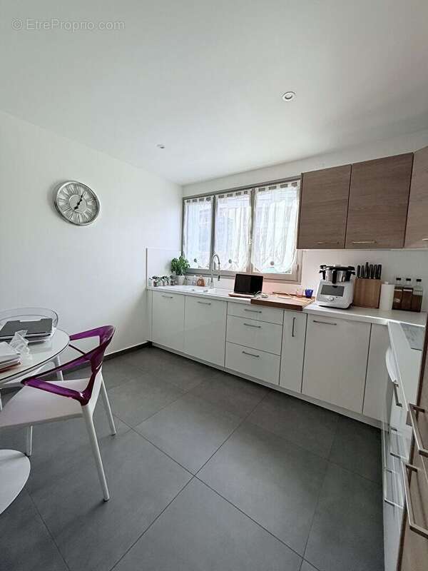 Appartement à LA VALETTE-DU-VAR