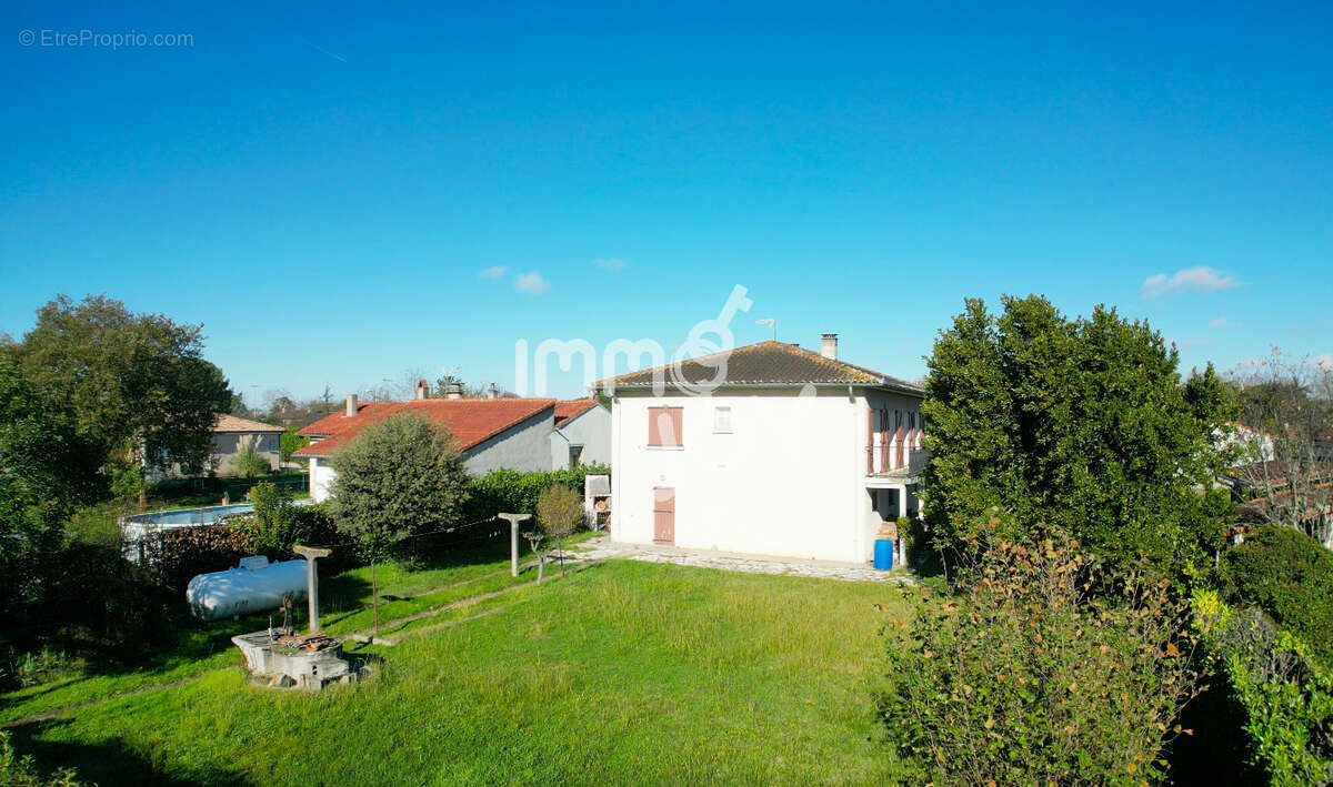 Maison à LABARTHE-SUR-LEZE